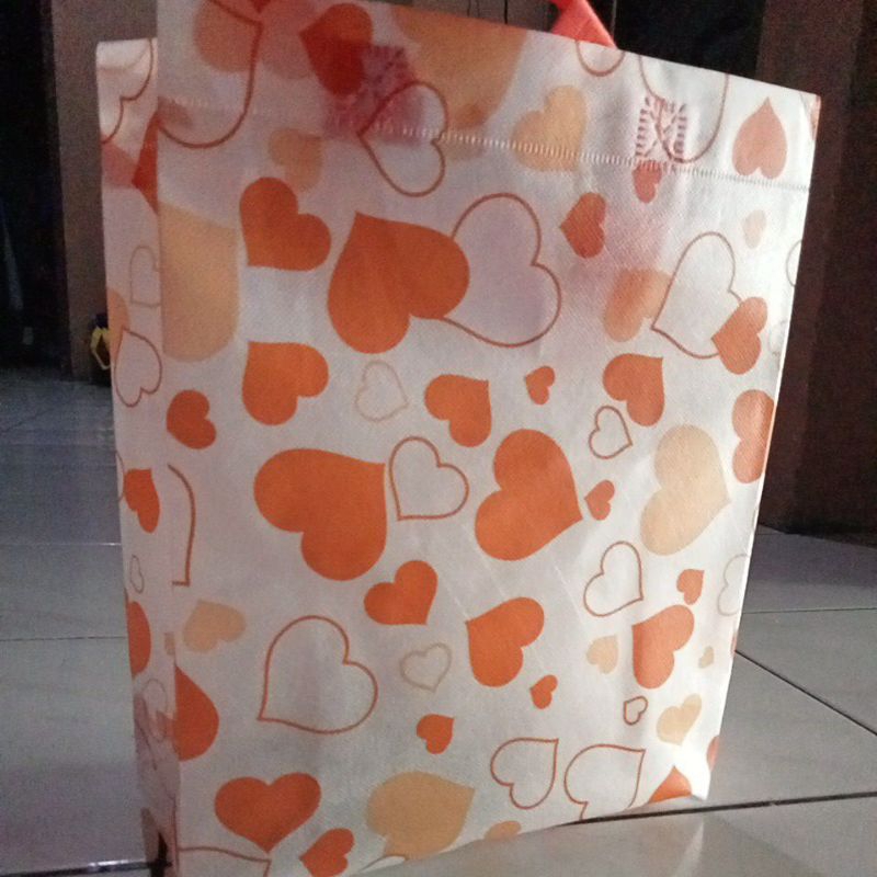 

peperbek love putih orens + biru putih harga perpic Rp1.500