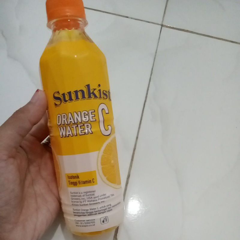 

Sunkist Orange Water C 330ml Minuman Isotonik Vit C