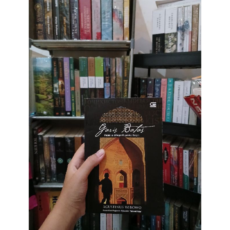 PRELOVED GARIS BATAS + SELIMUT DEBU