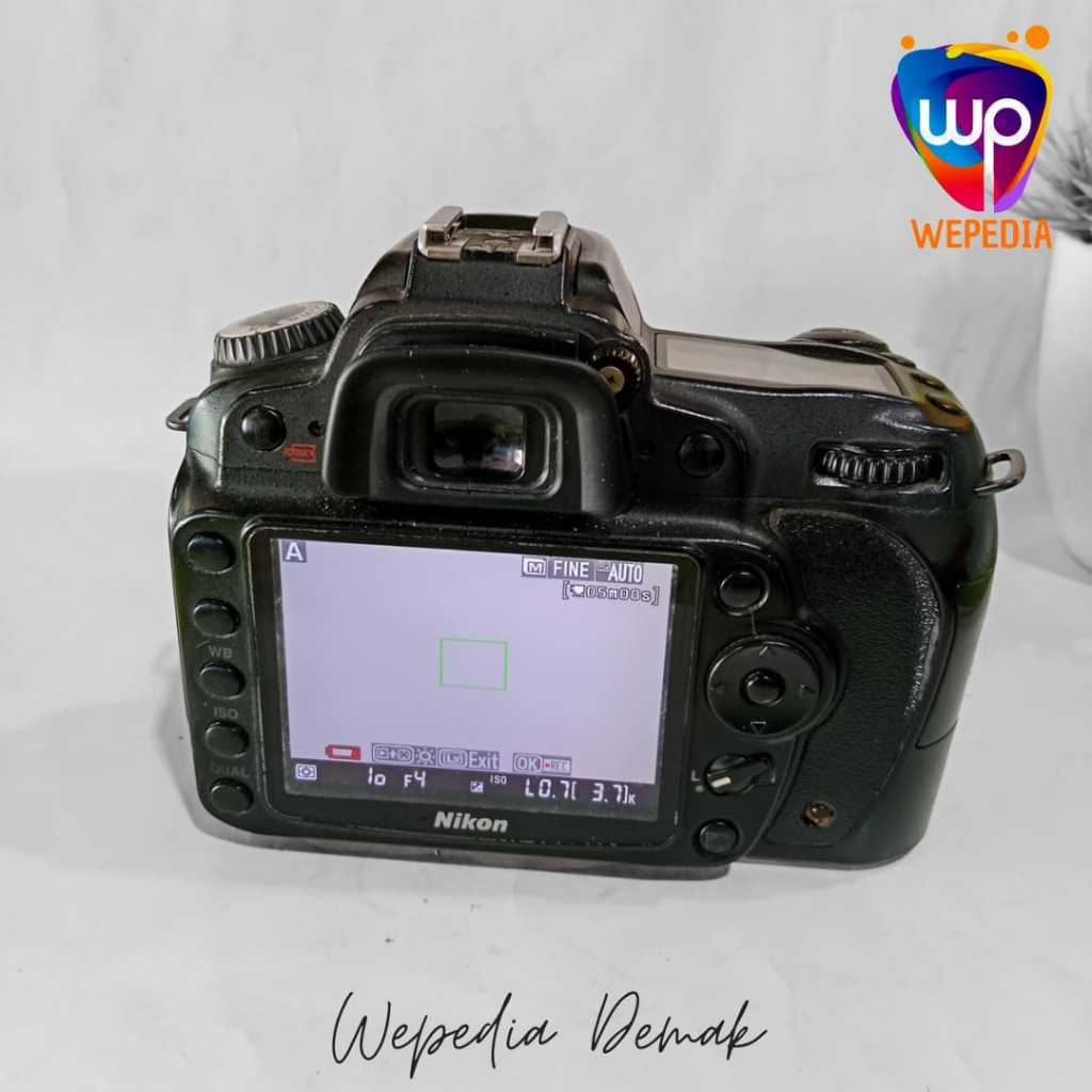 NIKON D90 lensa kit bukan D7000