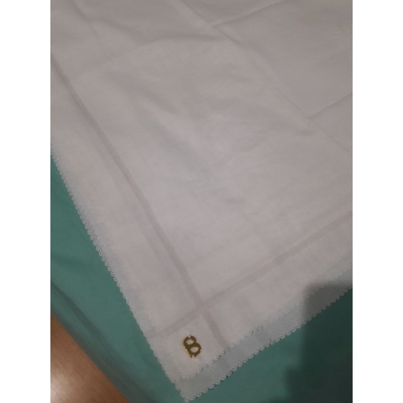 Preloved kerudung Buttonscarves ori warna putih