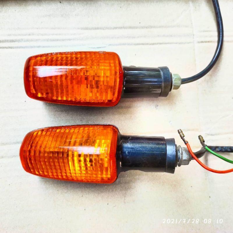 mika lampu sen sein reteng reting riting depan set rumahan assy dan sochet dop megapro sen SET ASSY 