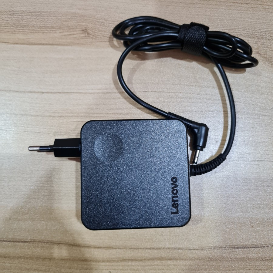 Adaptor Charger Original Ienovo IdeaPad 310 ip310 320 ip320 330 ip330 Yoga