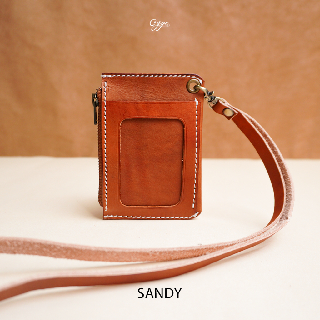 

Ogya Leather NameTag ID Card/Lanyard ID Card Holder Kulit Asli SANDY