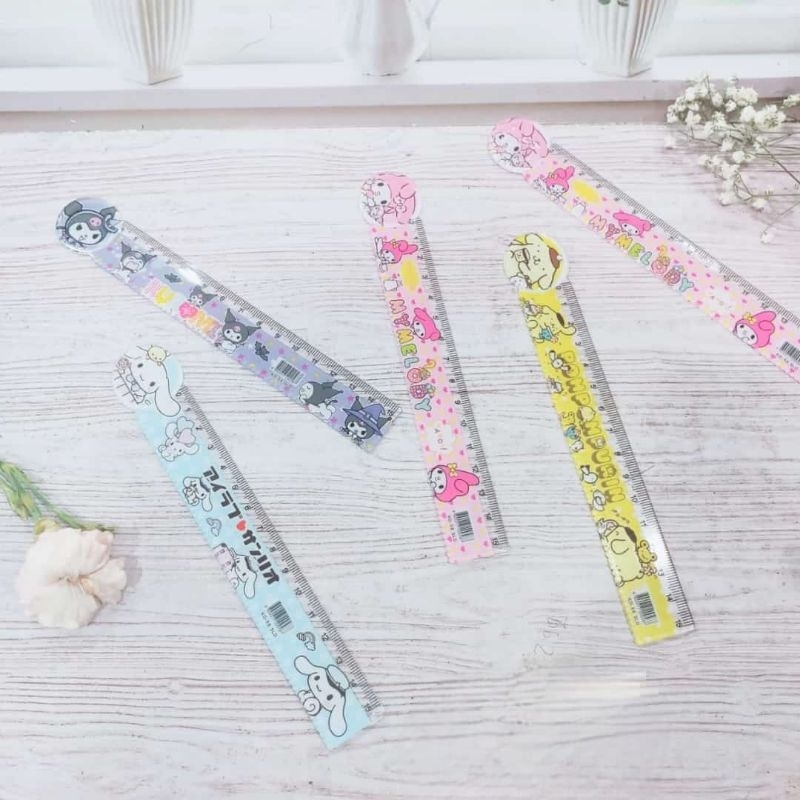 

PENGGARIS SANRIO 15CM / PENGGARIS KARAKTER SANRIO / PENGGARIS MOTIF