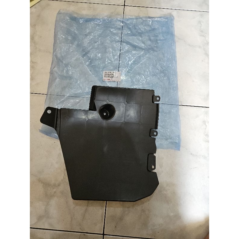 liner fender belakang avanza veloz 2022 2023 2024 ori