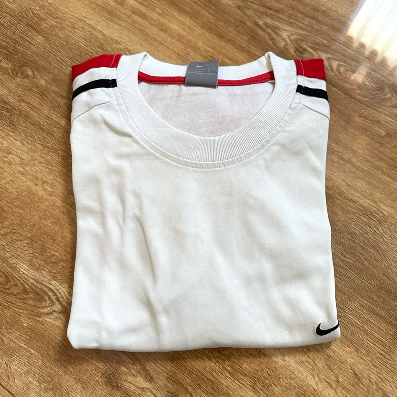 Tshrit Nike Ringer