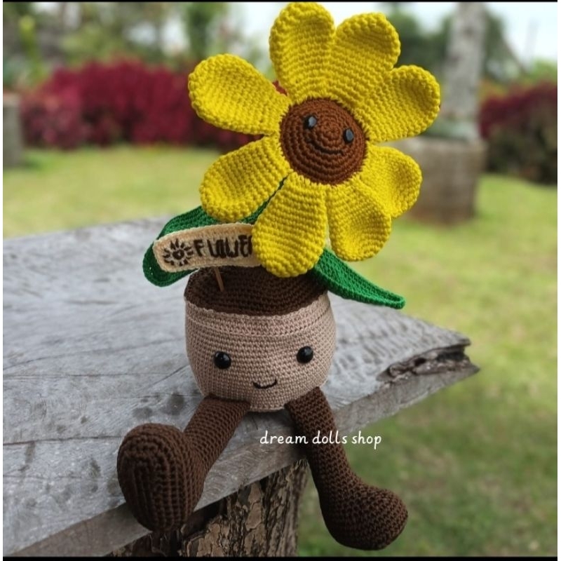 bunga pot boneka rajut lucu