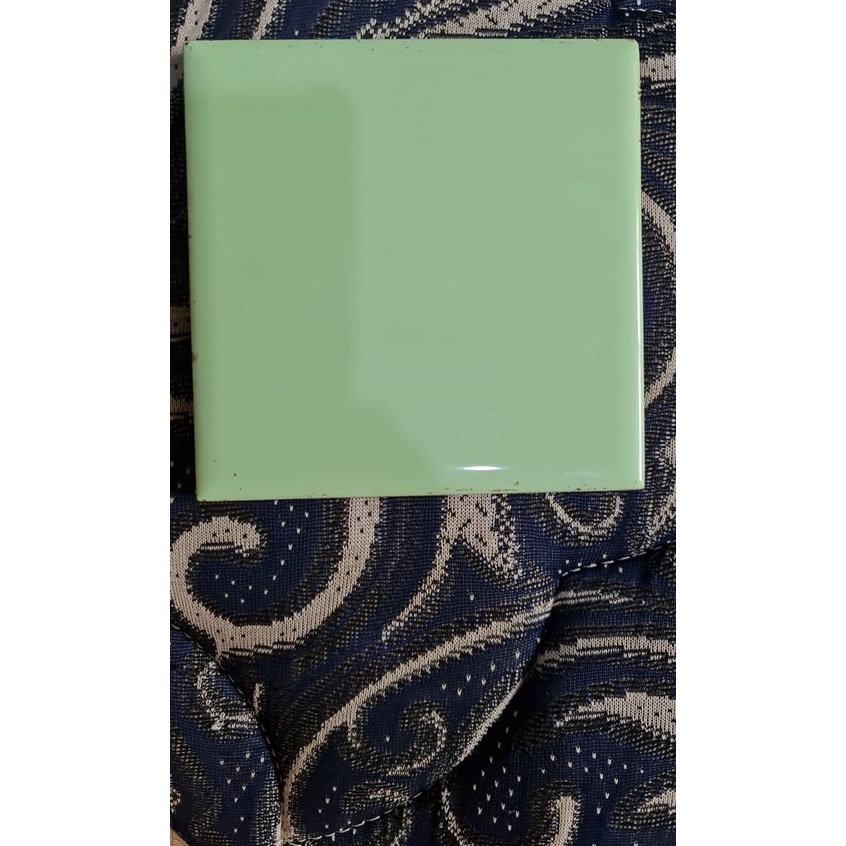 Super Untung Keramik Polos 11 X 11 Warna Hijau Merah Muda Putih Biru muda Kamar Mandi Ruang Teras As