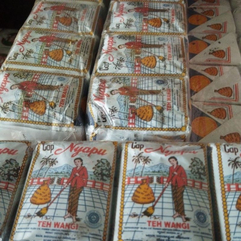 

teh tubruk cap nyapu 1 press isi 10bok 40gram