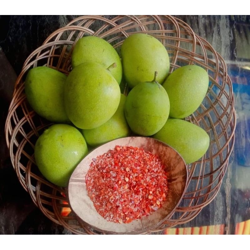 

1kg Mangga Harum Manis /Mangga Rujak /Mangga Manalagi