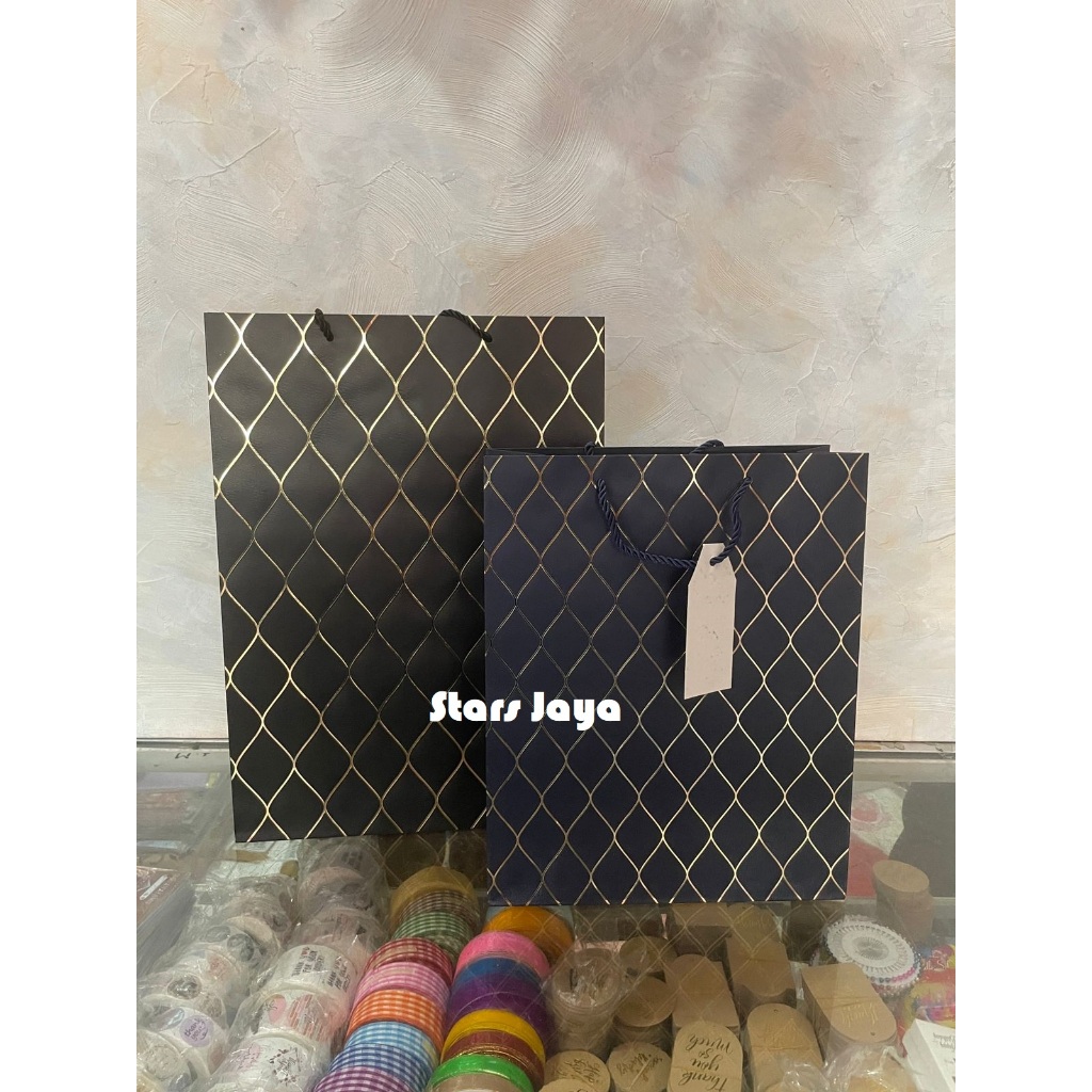 

Paper Bag Fancy / Paper Bag Colorfull / Goodie bag/ Kantong Kado 1