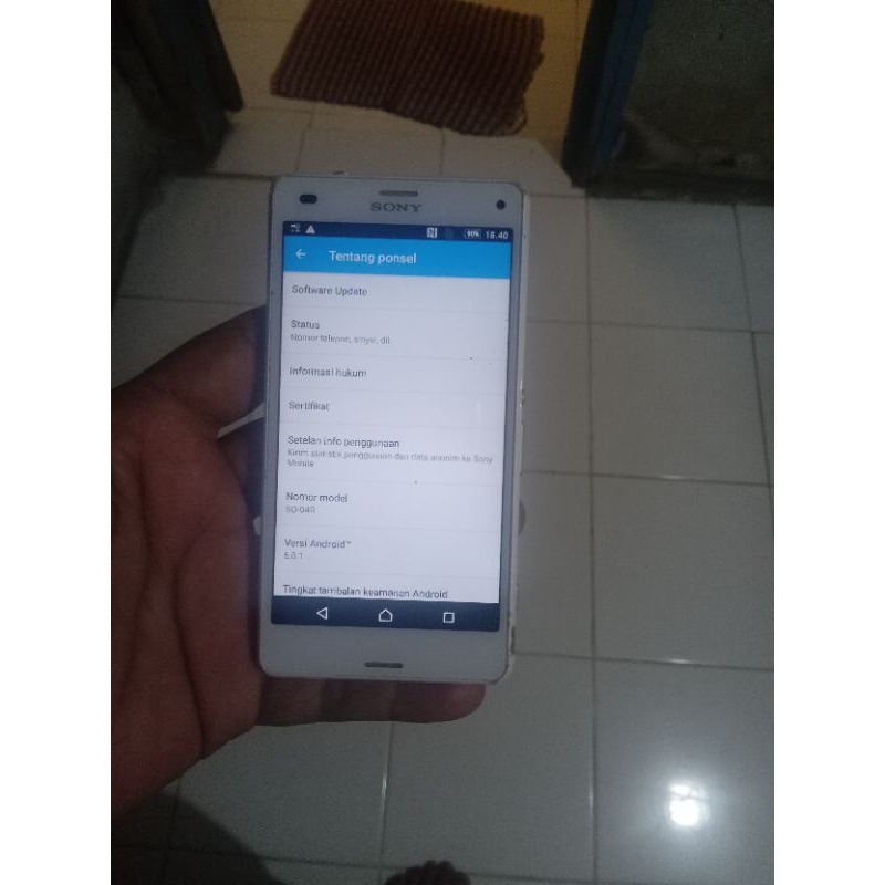 Handphone Sony Z4 mini docomo bekas sim card there only