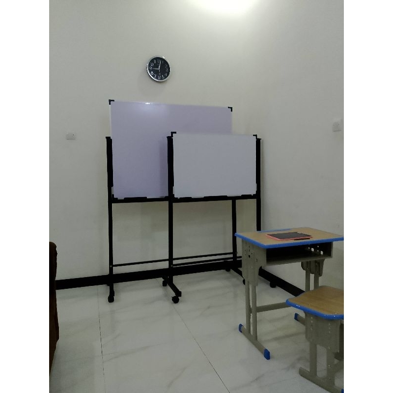 

Whiteboard Standing 90 × 120 Cm + Standing