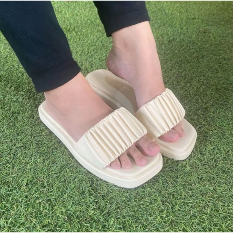 Sandal Jelly Serut Kerut Wanita Import Korean Style