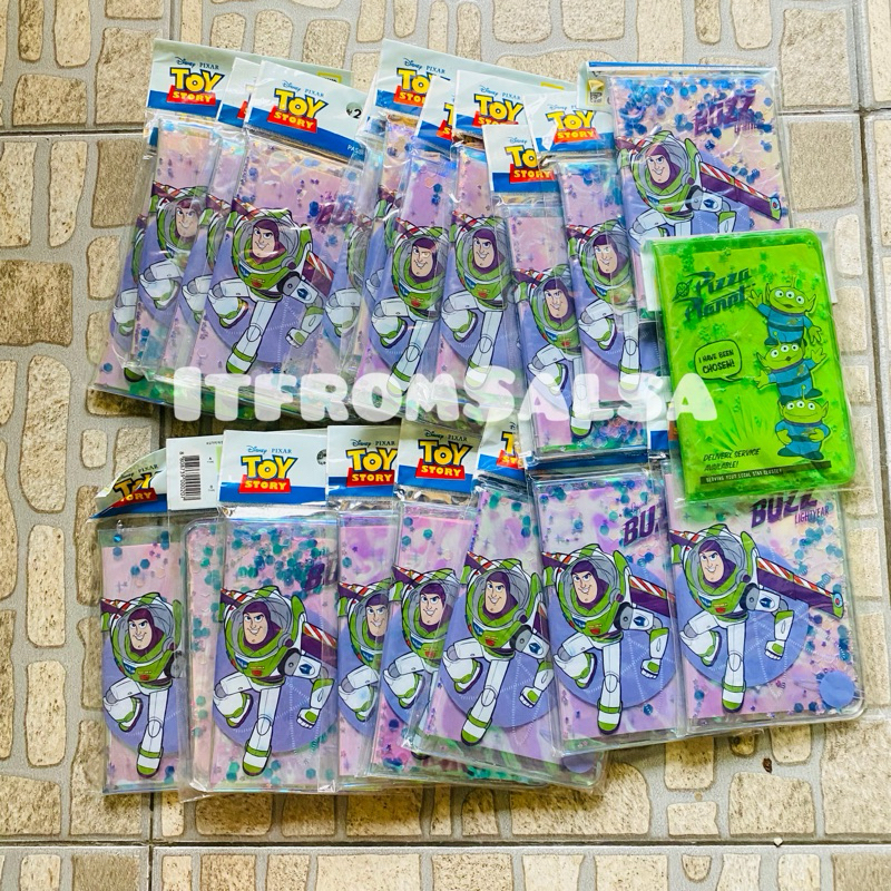 Passport paspor toy story case buzz lightyear daiso transparan