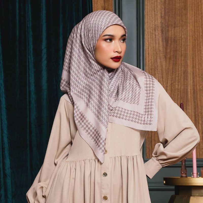 ZASKIA SUNGKAR FLO SCARF