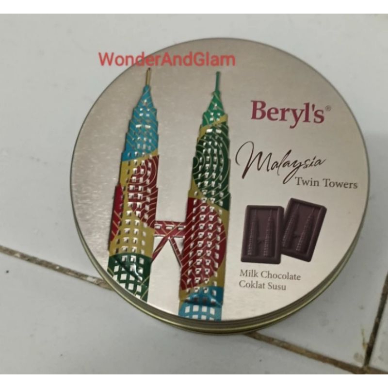 

Coklat Beryls Twin Tower Small Tin Milk Chocolate / Coklat Beryl's Twin Tower Small Tin Milk Chocolate