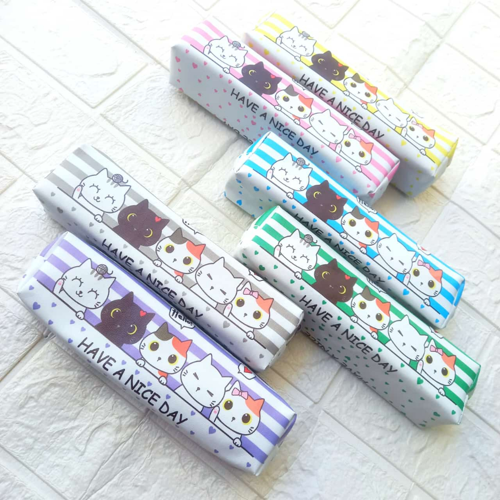 

Kotak Pensil Tempat Pensil Zipper Motif Kartun Kucing Garis