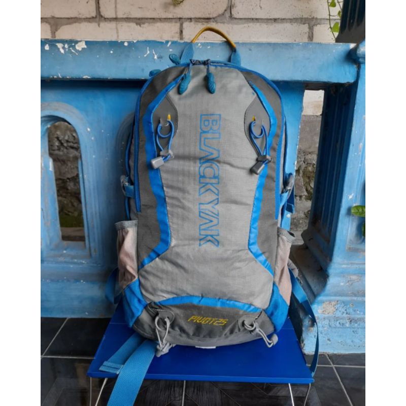 backpack blackyak 25 pivot