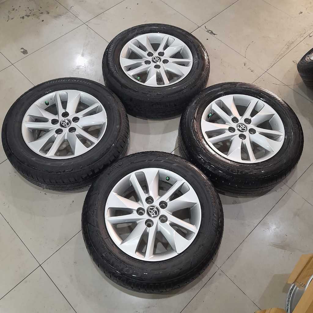 Velg Bekas Oem Mobil Innova Reborn Ring 16 Baut 5x114,3 Plus Ban Bs 205/65 R16