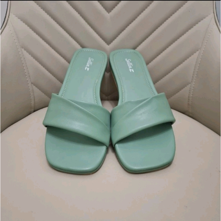 Sendal teplek wanita jumbo big size ukuran besar 40 41 42 43 44 45