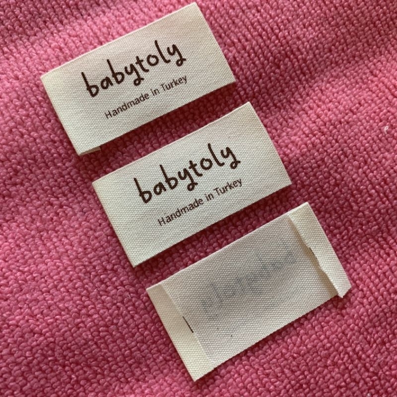 

Label Hijab / Label Baju Katun / Label Woven Damask Subtitute