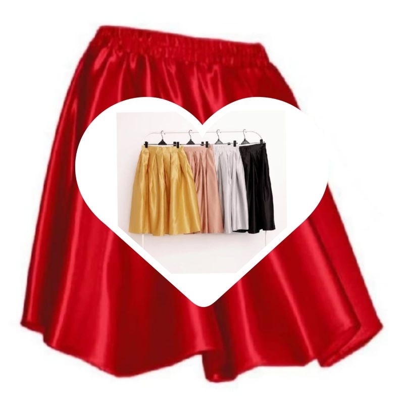 ROK PENDEK BAHAN SATIN DI ATAS LUTUT