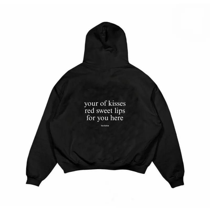 Hoodie kisses oversize warna Hitam