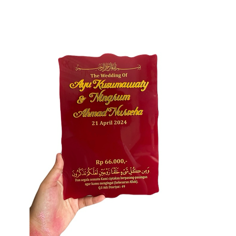 AKRILIK BACKGROUND BENTUK KERTAS DEKORASI PERNIKAHAN MAHAR