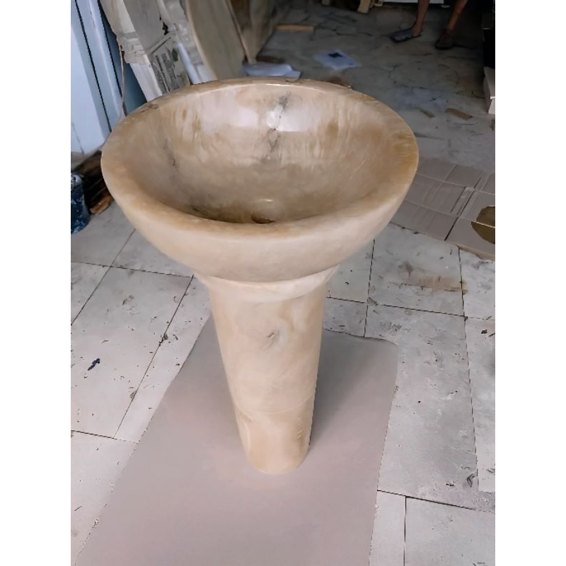 Wastafel Pedestal Batu Onyx Alami