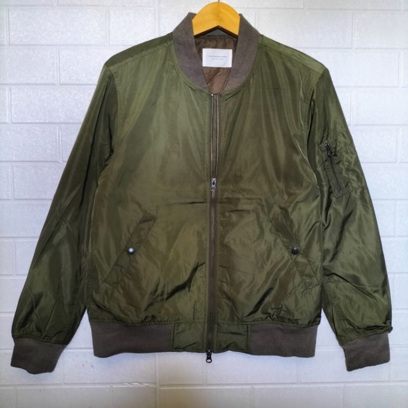 467. Jaket URBAN RESEARCH Size M  P64  LD106