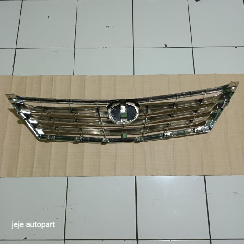 GRIL GRILLE INNOVA 2011 2012 2013 DEPAN INNOVA FULL CHROME