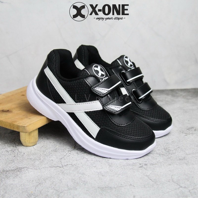 Sepatu Sekolah Anak Hitam | Sepatu Anak Velcro | Garfield Hitam Putih