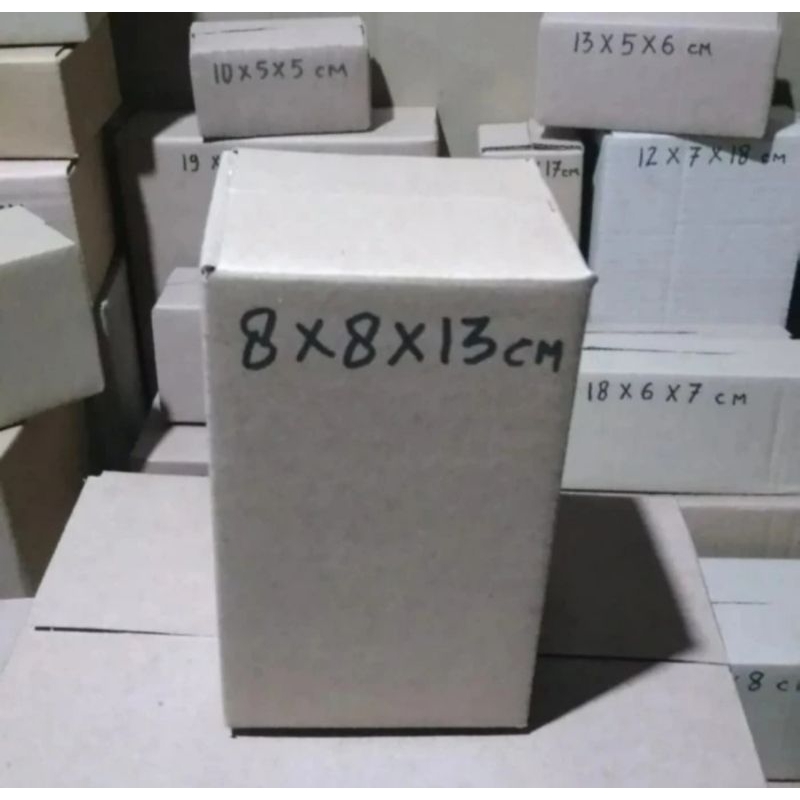 

kardus box packing ukuran 8×8×13 cm