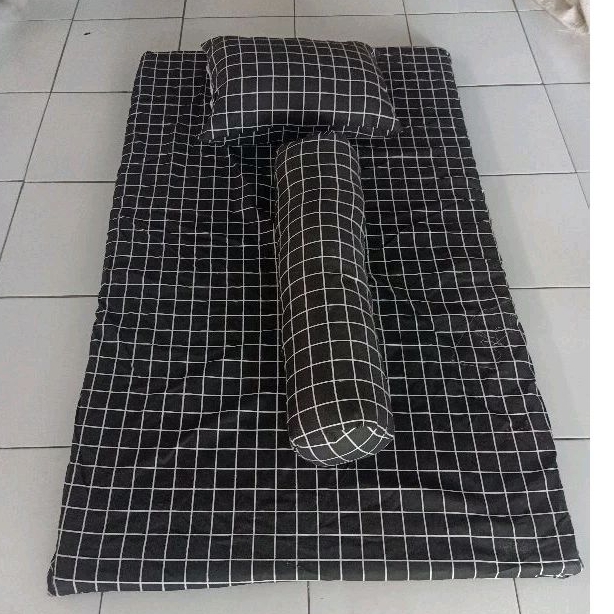 KASUR LANTAI LIPAT PLUS BANTAL GULING