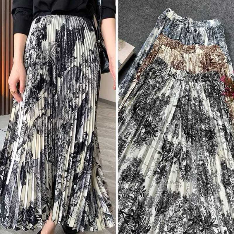 SKIRT PRADA PLISKET / ROK PLISKET PRADA KOREAN STYLE