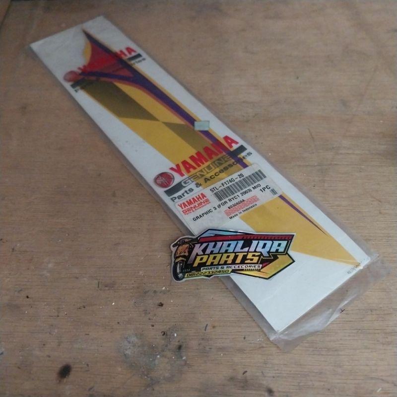 Striping Body  mio Catur kuning Original 5TL-F174G-20