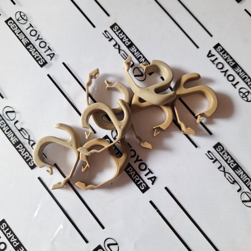 Gantungan Baju Toyota Innova Atau Fortuner