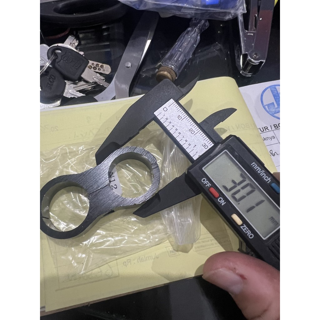 SELANG BRAIDED CLAMP KLEM AN12 HITAM BLACK