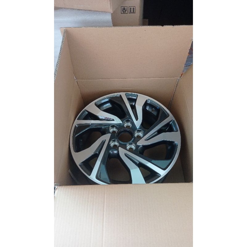 Velg Ban Innova Reborn Facelift R16 Original Toyota