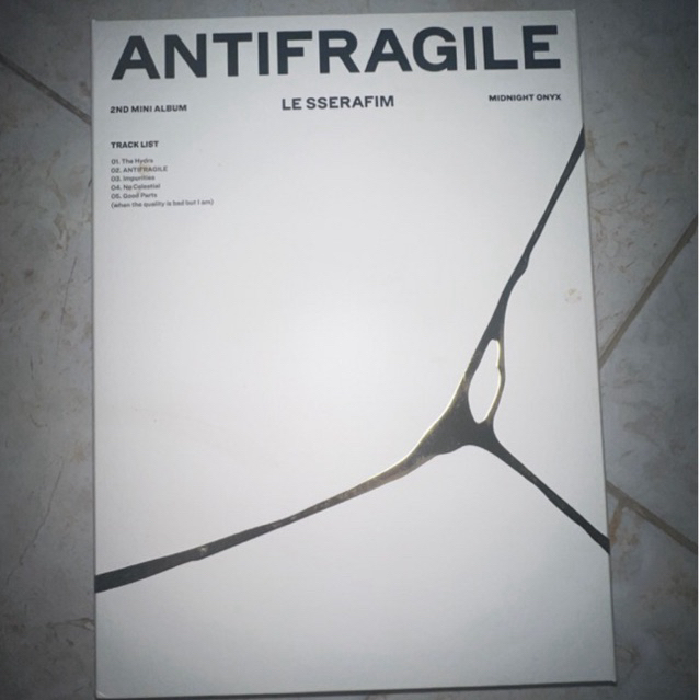 ANTIFRAGILE + FEARLESS- LE SSERAFIM UNSEALED SHARING OFFICIAL ALBUM (price negotiable;)
