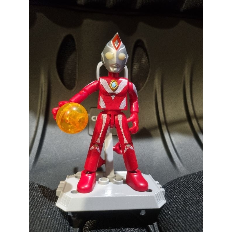 Blokees ultraman volume 7. Ultraman Dyna strong type.