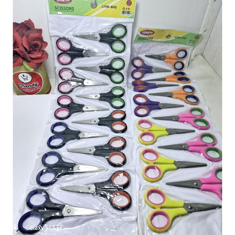 

KODE B94R Gunting kecil renteng isi 12 pcs uk 4 inci