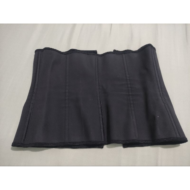 preloved korset miracle shaper size M 9 bones