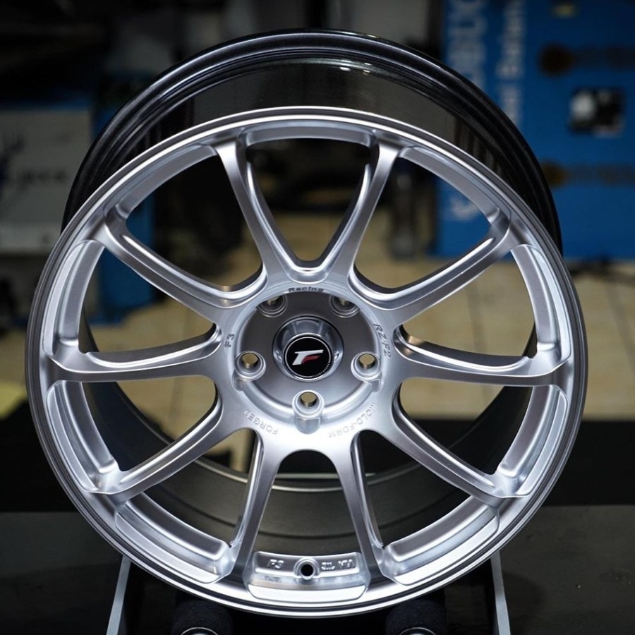 velg racing 18 ADVAN RZ ET 40 R18 Innova Xpander hrv crv terios