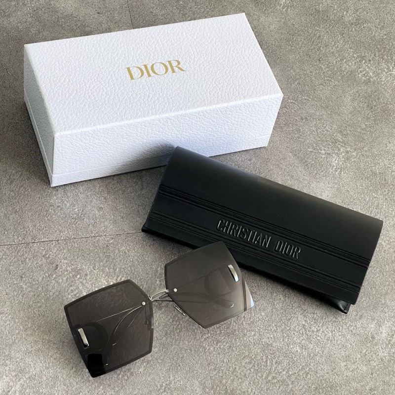 Original Chr*istian Di*or CD 30Montaigne S7U 30 Montaigne Oversized Square Sunglasses