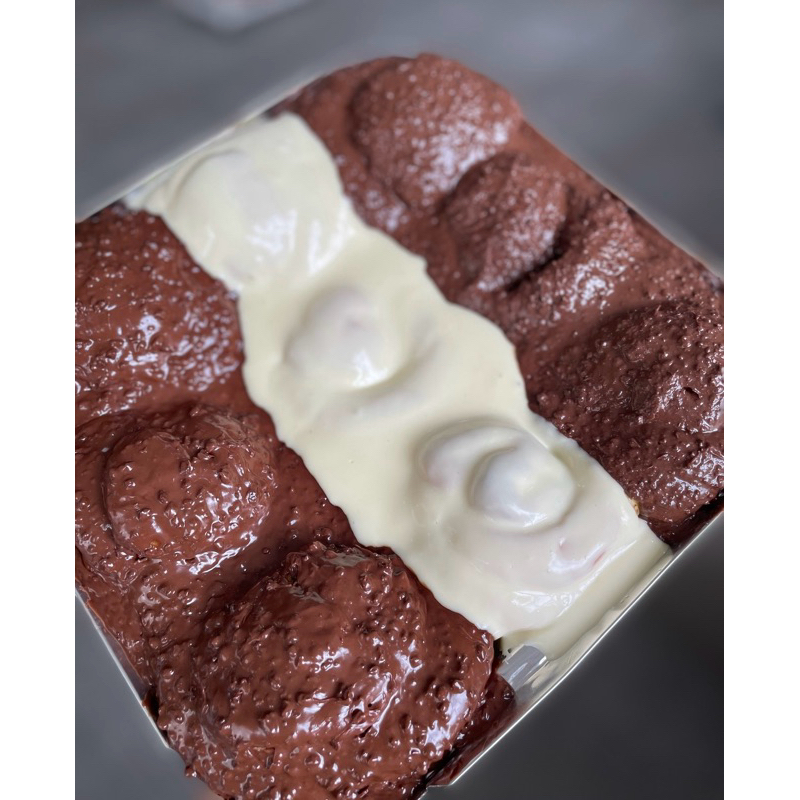 

Cinnamon Roll Large