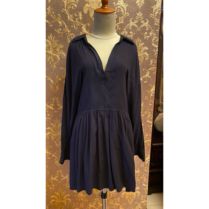 Dress hitam V neck H&M