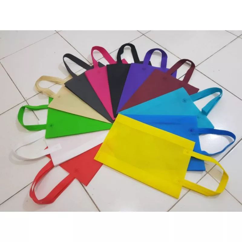 

goodie bag spondbund ukuran 25x35 isi 12 pcs